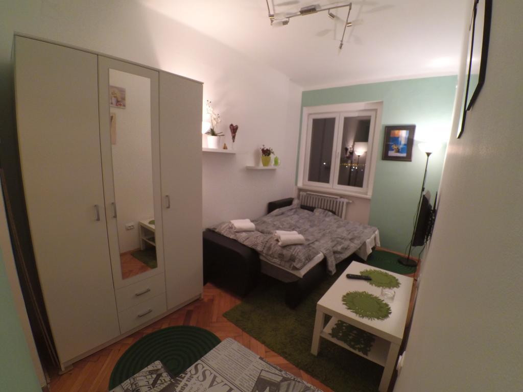 Sleep And Go Pedja Apartment เบลเกรด ภายนอก รูปภาพ